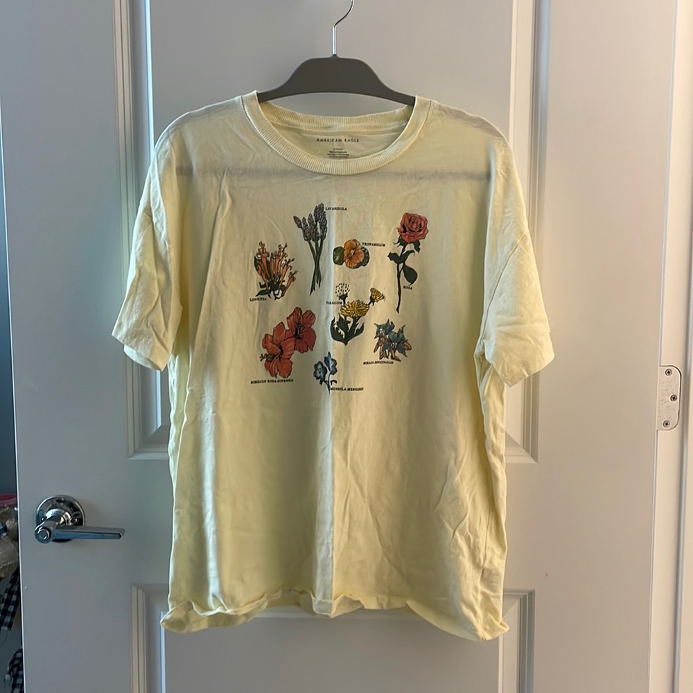 Oversized flower tee